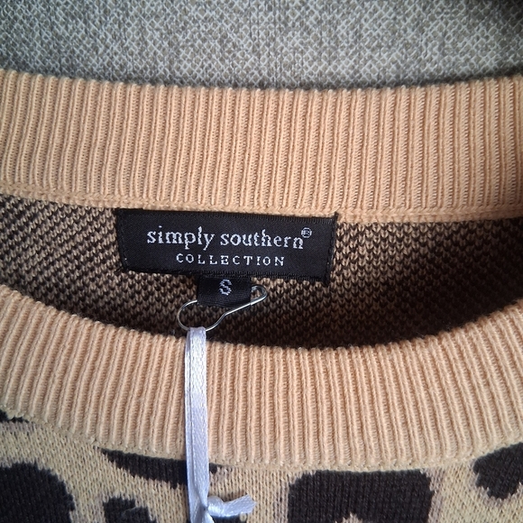 Animal Print Sweater Small Simply Southen Collection Cheetah Leopard NWT - Picture 3 of 5